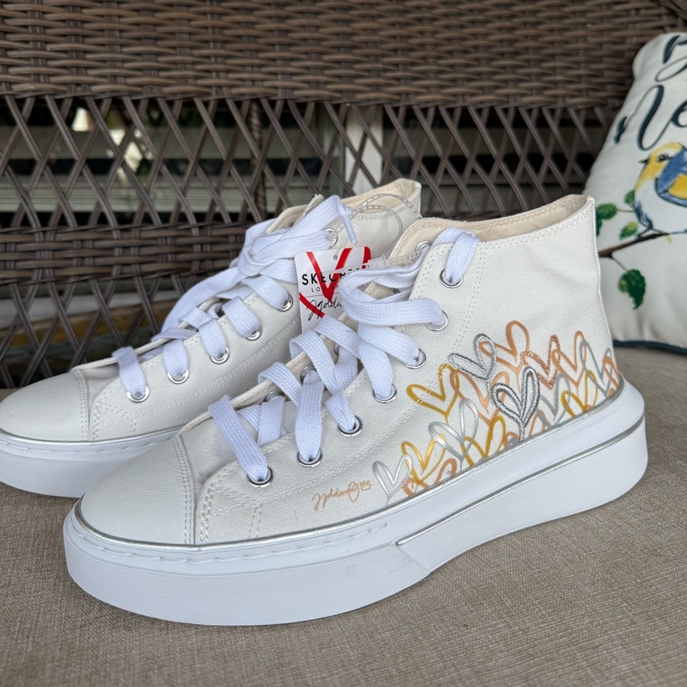 Skechers White High-Top Sneakers with Multicolor Accents - Picture 2 of 11